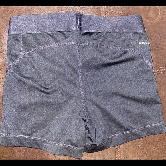 Nike Dri-FIT Short - Picture 2 of 3